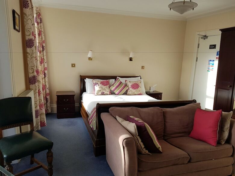 Harry's Hotel