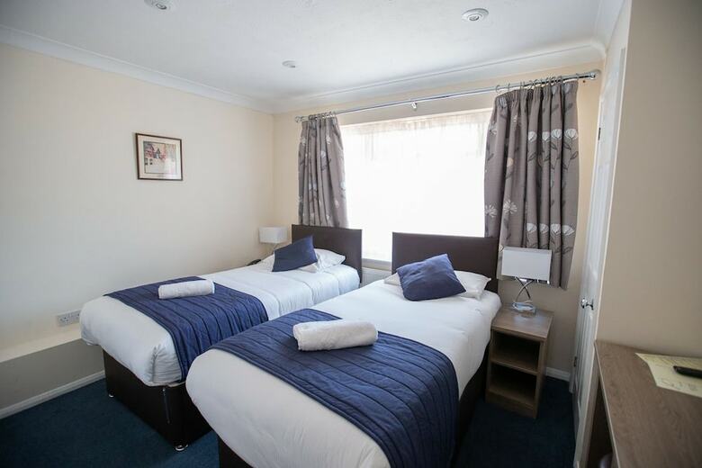 The Corner House Hotel Gatwick