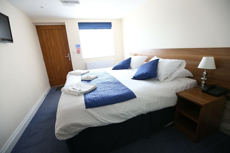 The Corner House Hotel Gatwick