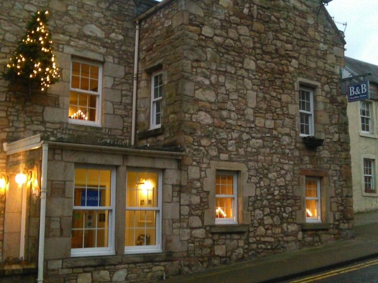 Hotel Meadhon House