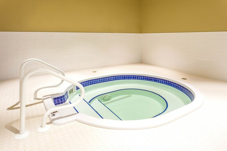 Hotel Microtel Inn & Suites By Wyndham Whitecourt
