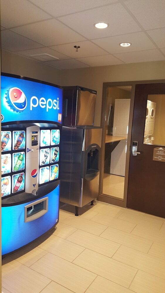 Hotel Microtel Inn & Suites By Wyndham Whitecourt