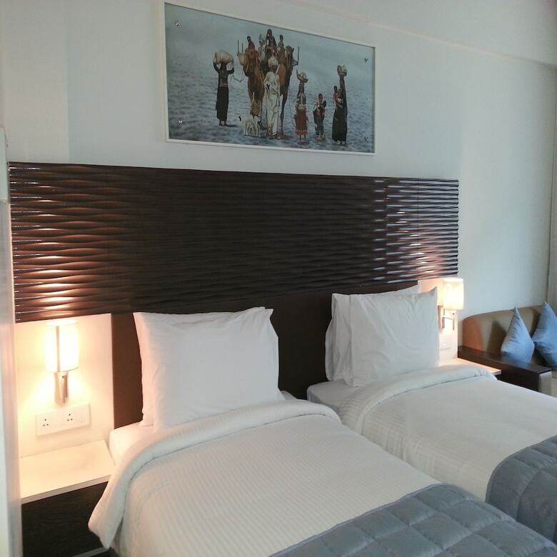 Hotel Ambar Sarovar Portico