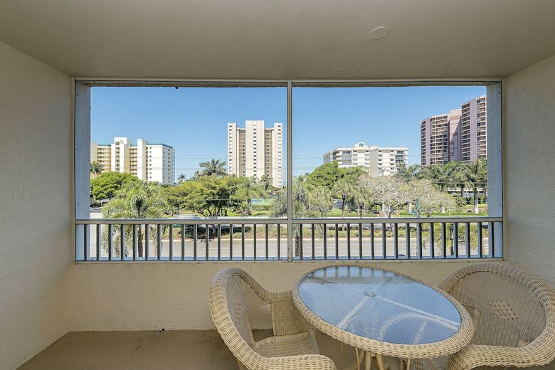 Marco Beach Vacation Suites
