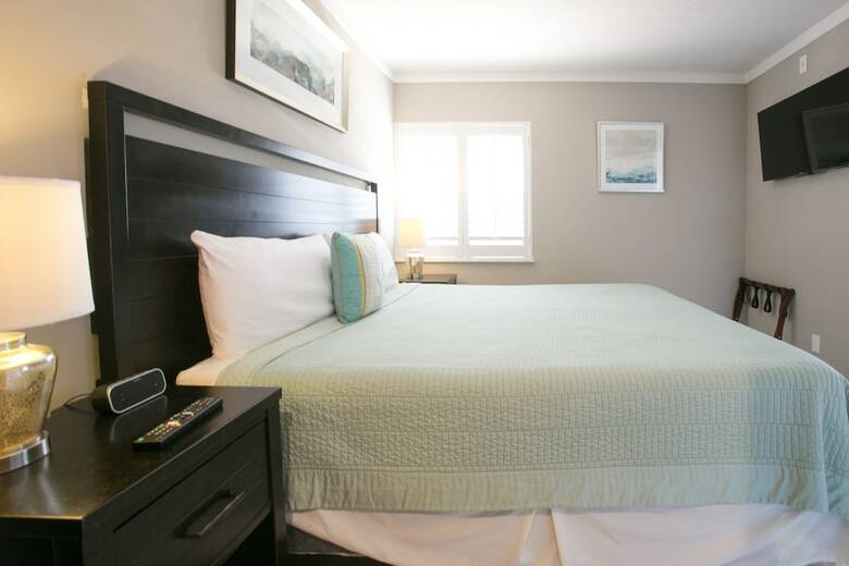Marco Beach Vacation Suites