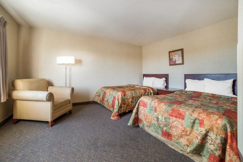 Hotel Rodeway Inn & Suites - Nampa