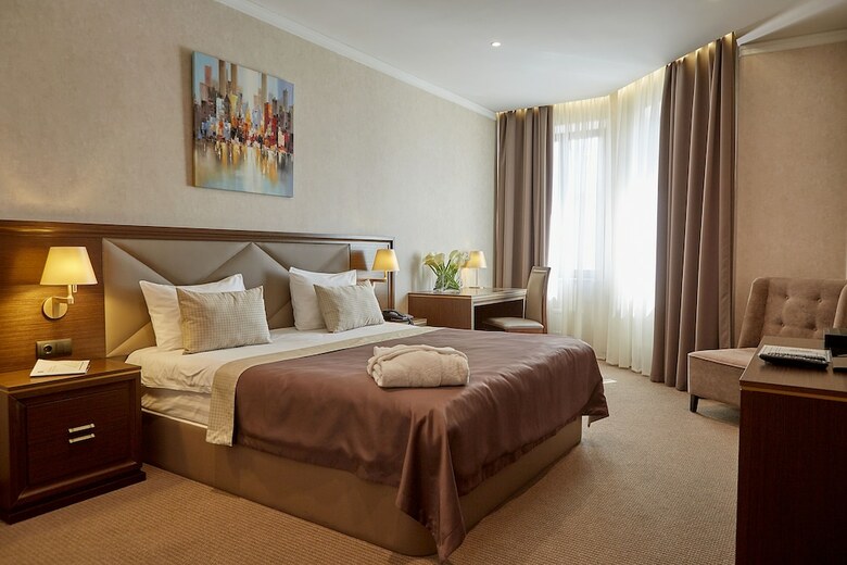 Sk Royal Hotel Tula