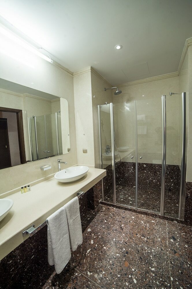 Sk Royal Hotel Tula