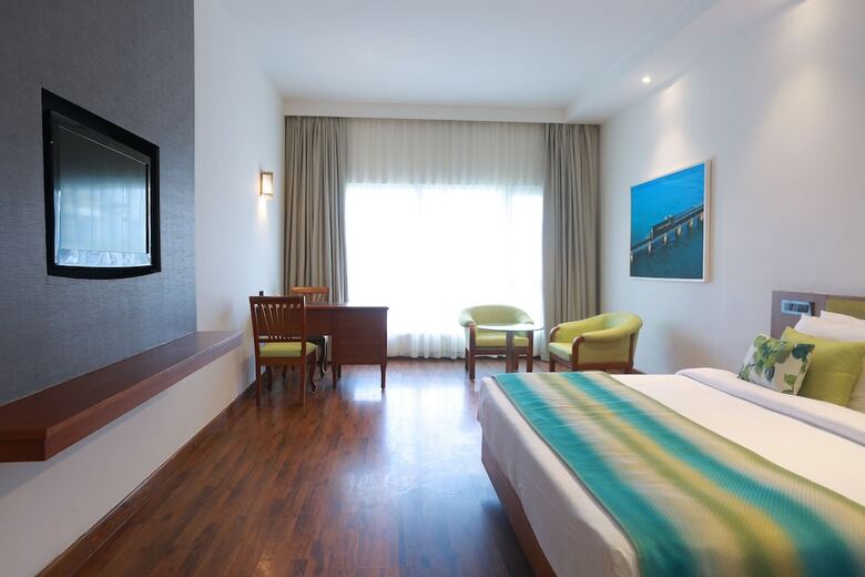 Hotel The Avenue Regent