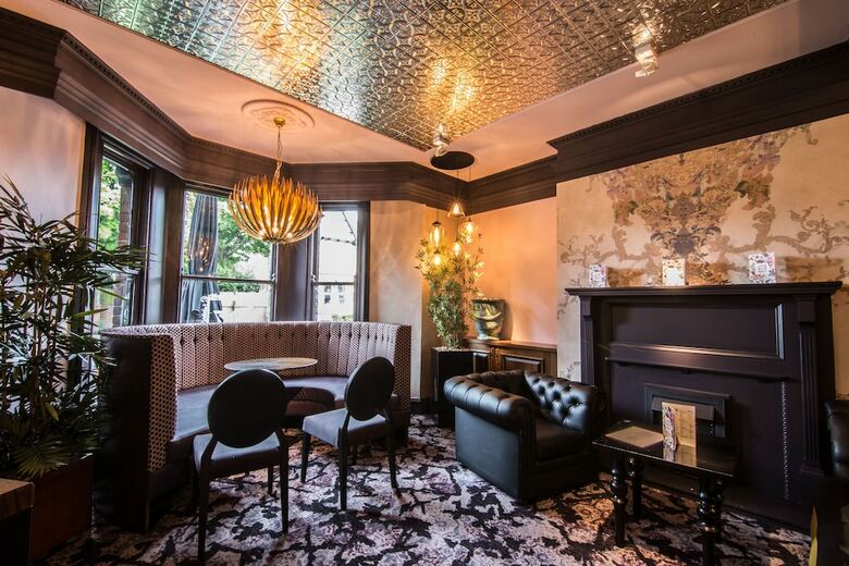 Cairn Hotel Newcastle Upon