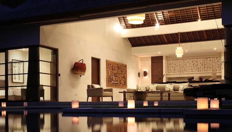 Nyaman Villas