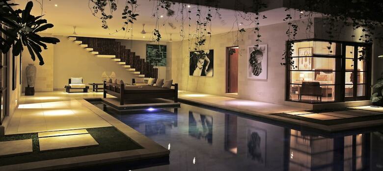 Nyaman Villas