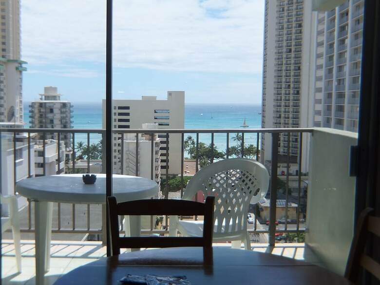 Unipack At Waikiki Park Heights