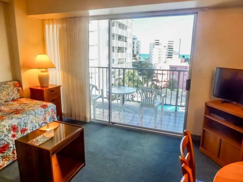 Unipack At Waikiki Park Heights