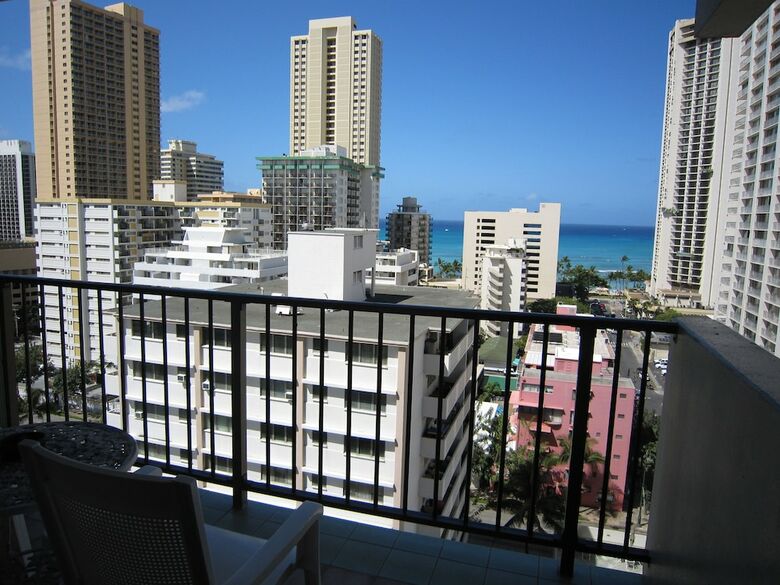 Unipack At Waikiki Park Heights