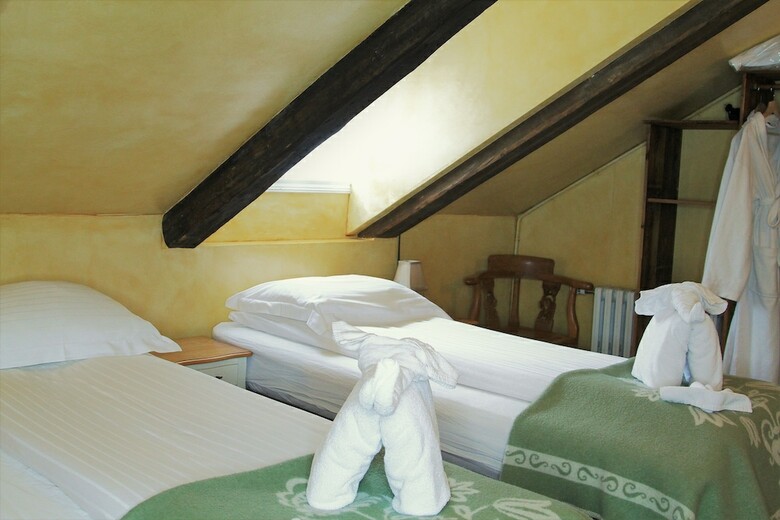 Hotel Tindast�ll And Annex