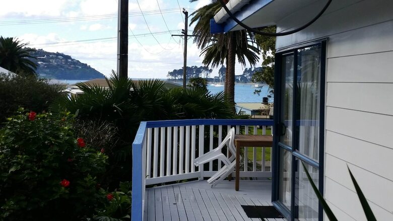 Blue Water Motel