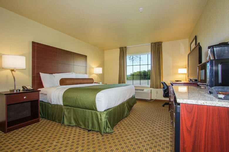 Hotel Cobblestone Inn & Suites - Corry