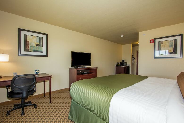 Hotel Cobblestone Inn & Suites - Corry
