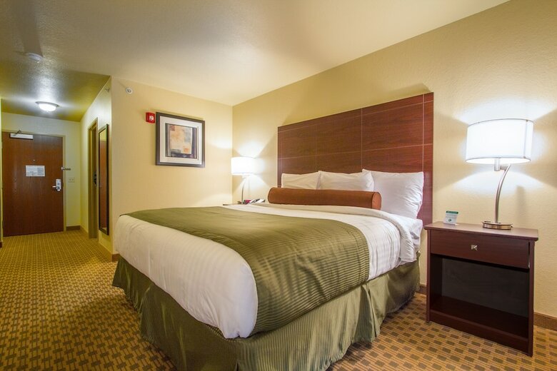 Hotel Cobblestone Inn & Suites - Corry