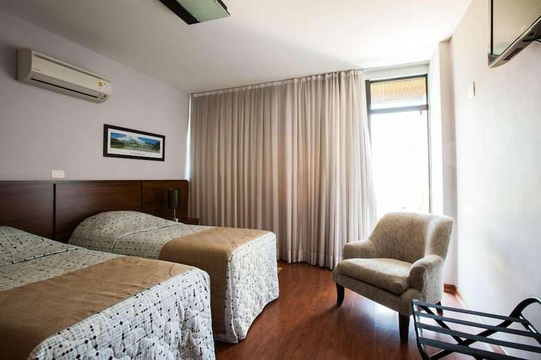 Gallant Hotel