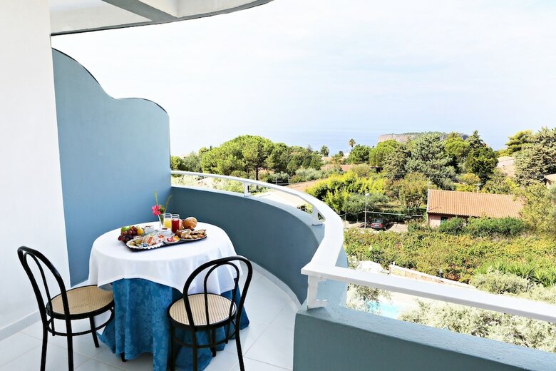 Hotel Blu Eden
