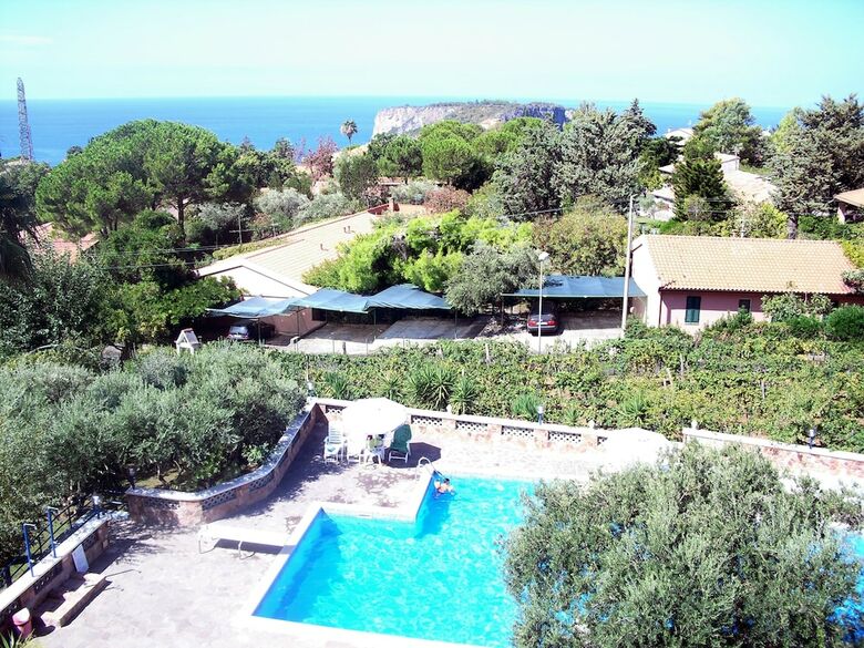Hotel Blu Eden