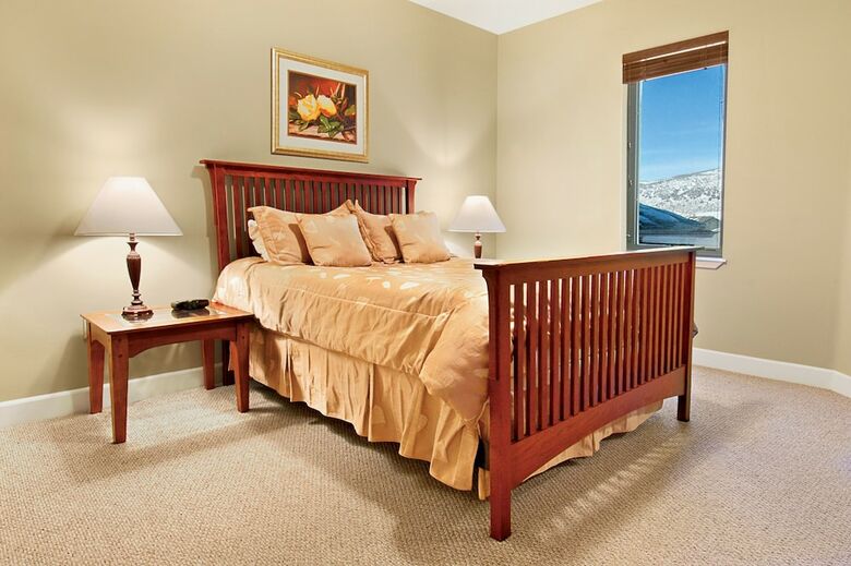 Crestview Condominiums By All Seasons Resort Lodging