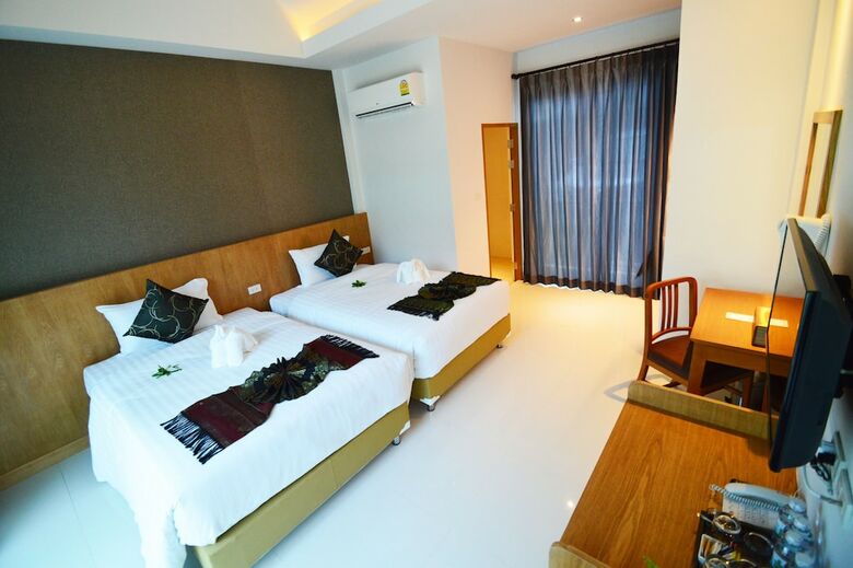 Aparthotel Grand Nai Harn Suites
