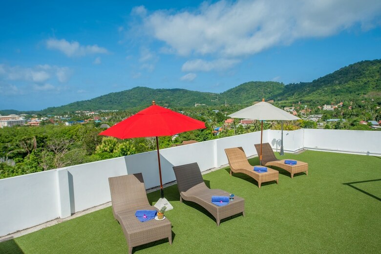 Aparthotel Grand Nai Harn Suites