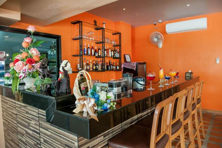 Aparthotel Grand Nai Harn Suites