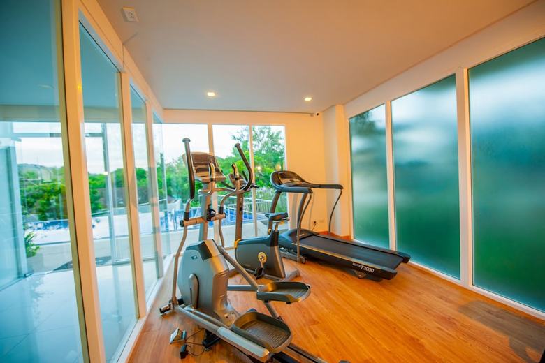Aparthotel Grand Nai Harn Suites