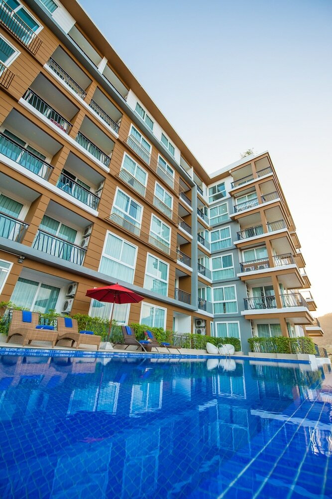 Aparthotel Grand Nai Harn Suites