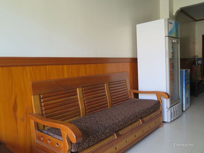 Garnet Hotel