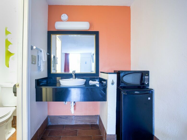 Motel 6 Valdosta Ga