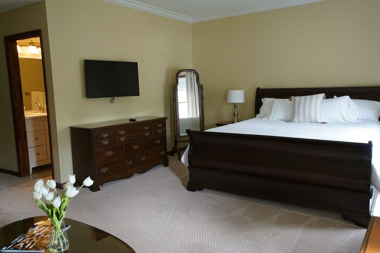 Hotel Le Chambord At Curry Estate