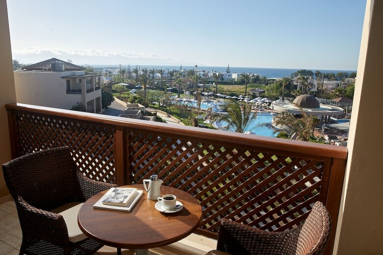 Hotel Minoa Palace Resort & Spa