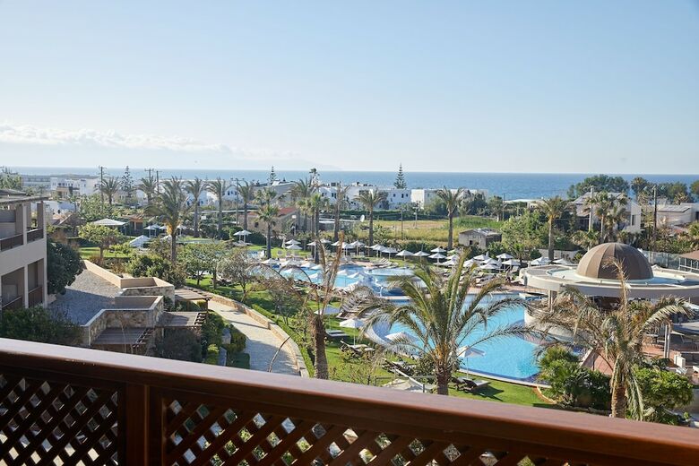Hotel Minoa Palace Resort & Spa