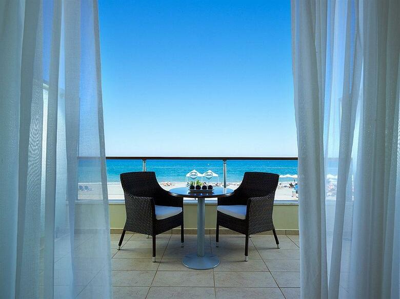 Hotel Minoa Palace Resort & Spa