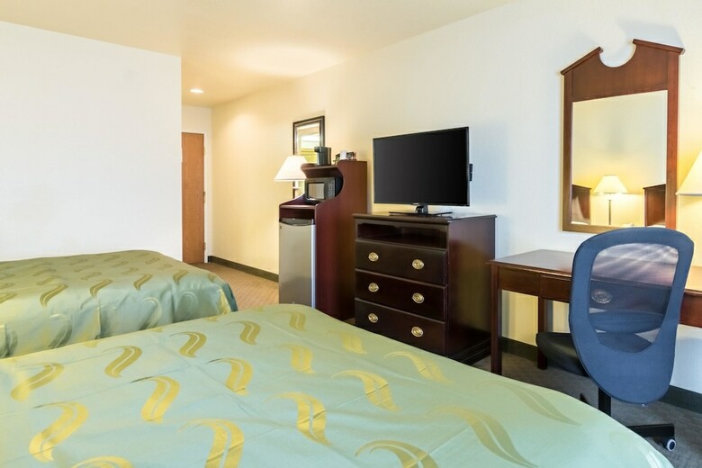 Hotel Quality Inn & Suites