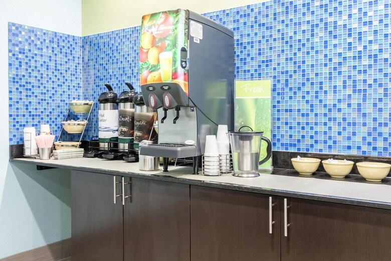 Hotel Quality Inn & Suites