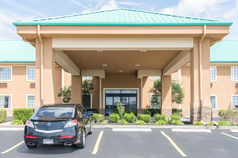 Hotel Quality Inn & Suites