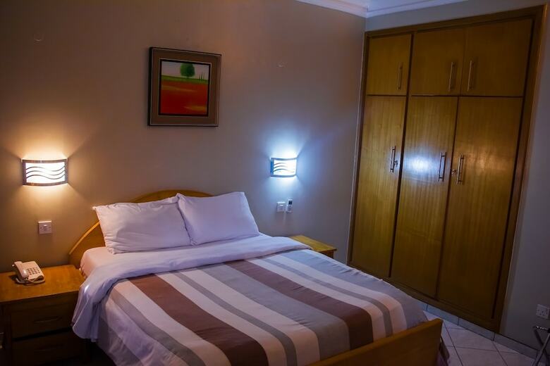 Aparthotel Cata Apartment Hotel And Spa