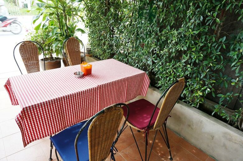 Corner Cafe Bed And Breakfast