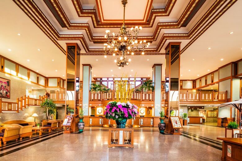 Hotel Cholchan Pattaya Beach Resort