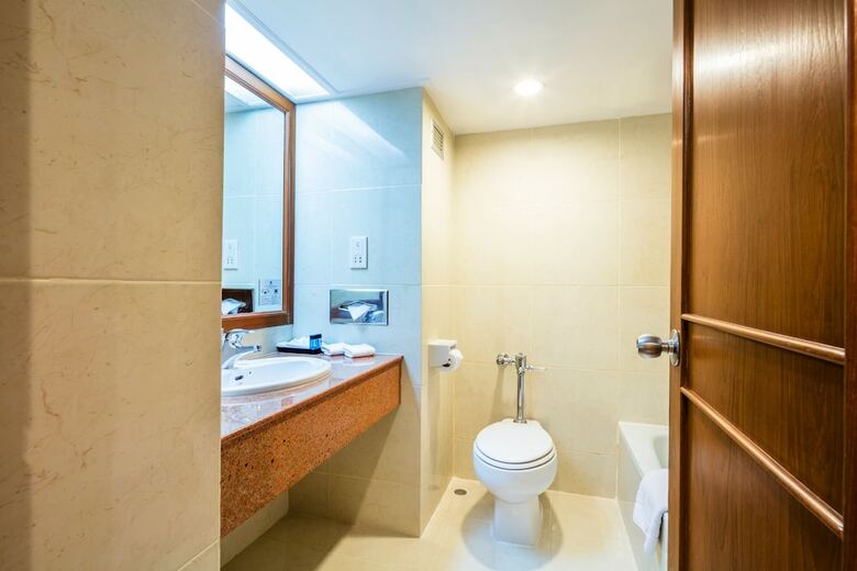Hotel Cholchan Pattaya Beach Resort