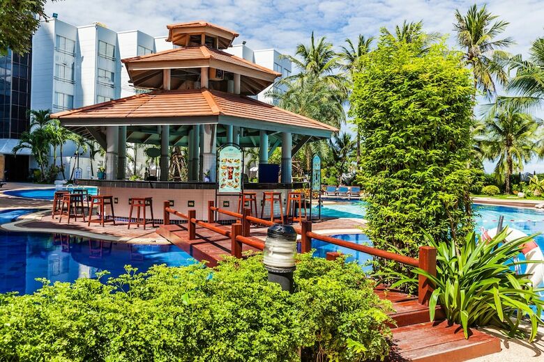 Hotel Cholchan Pattaya Beach Resort