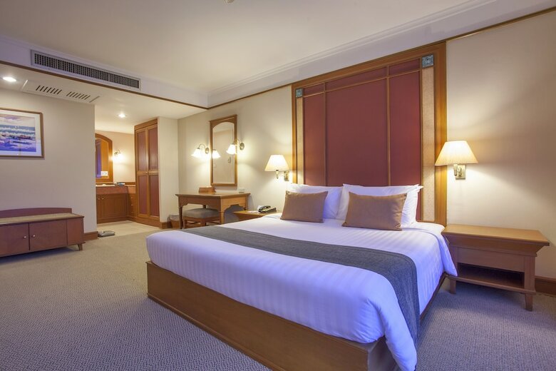 Hotel Cholchan Pattaya Beach Resort
