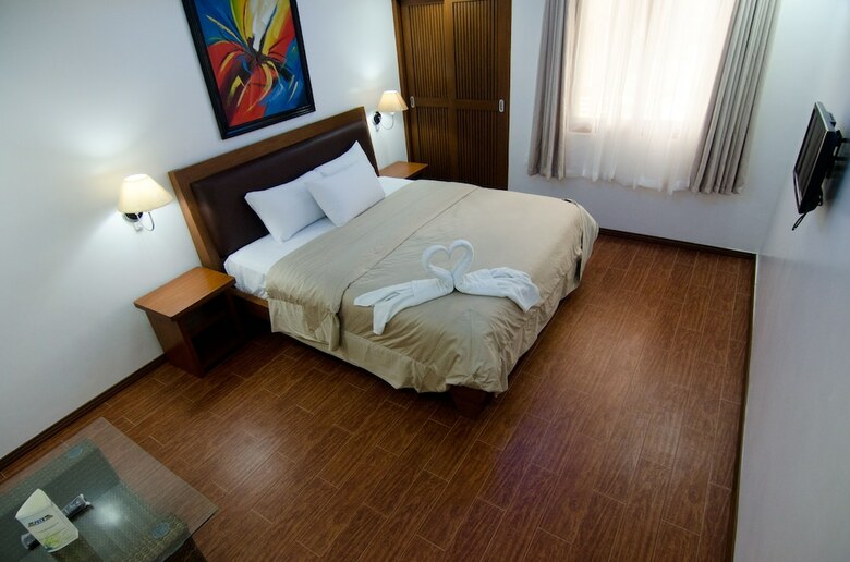Hotel Giulius Boracay Italian Resort