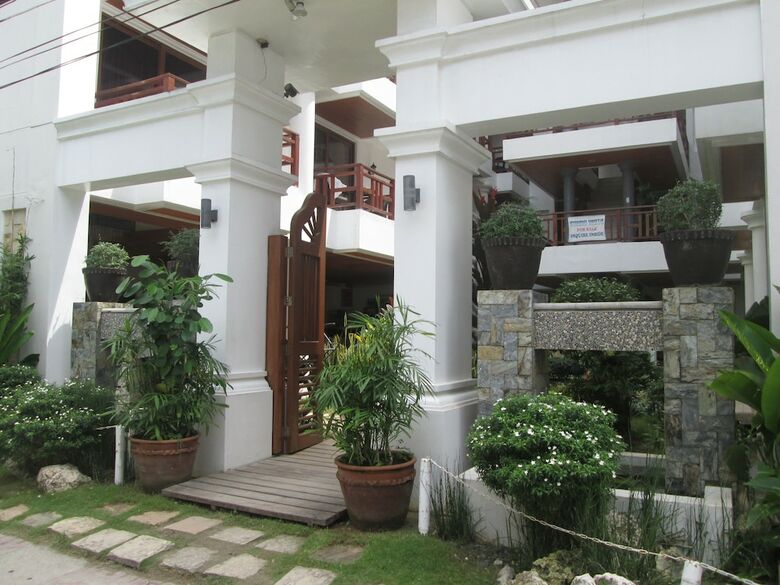Hotel Giulius Boracay Italian Resort